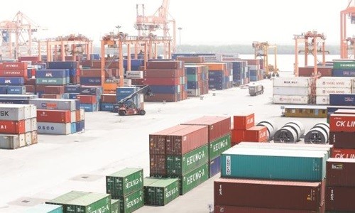 Tổng trị giá hàng hoá xuất khẩu và nhập khẩu của Việt Nam đều tăng mạnh trong cả 10 tháng qua